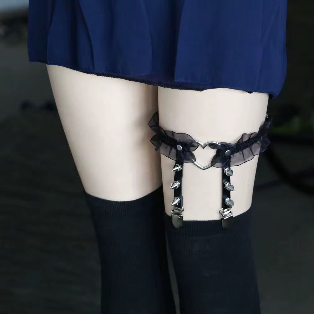Lace garter