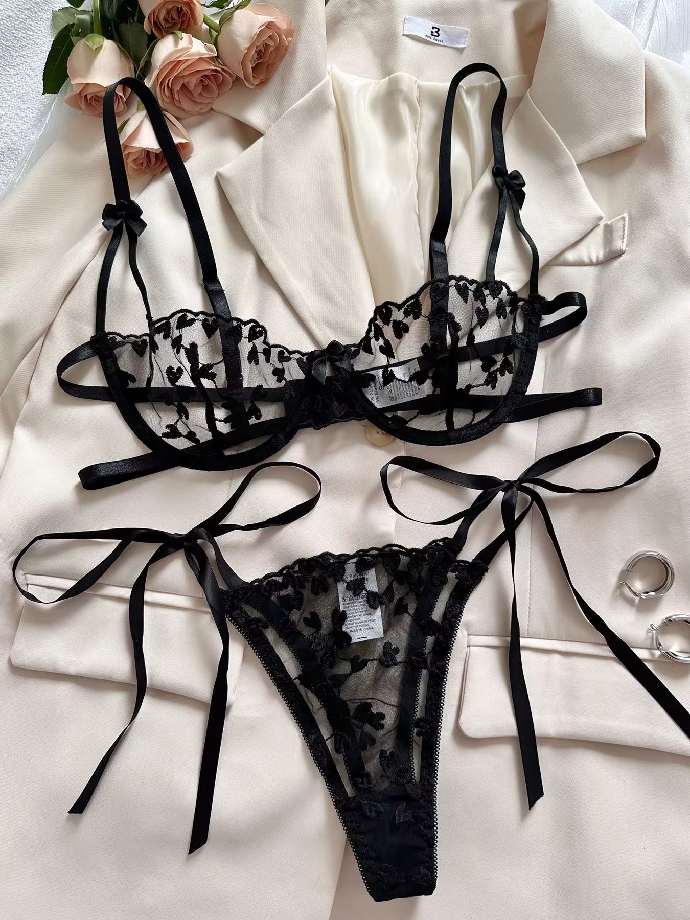 BUTTERFLY MUSE (BLACK)